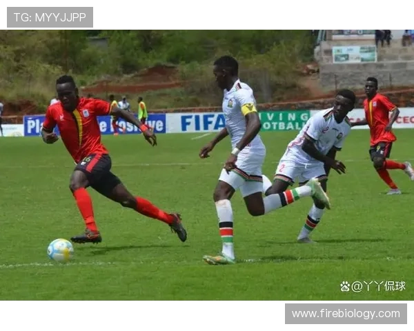 乌干达奇葩一战门将滑倒伤退二门染红三名门将同场登场的罕见戏码